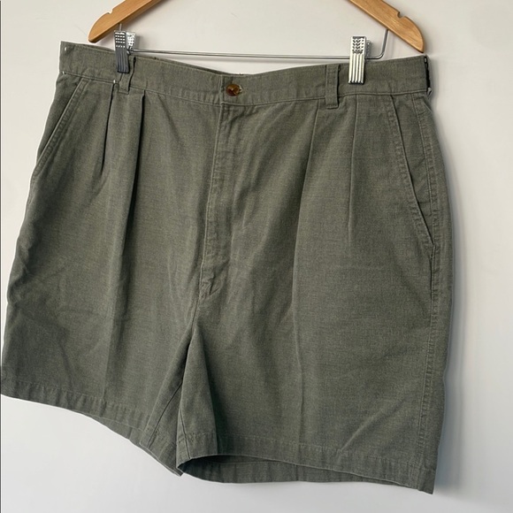 Abercrombie & Fitch Green Grey Flat Front Shorts Timeless Style Size 40 VTG - Picture 4 of 14